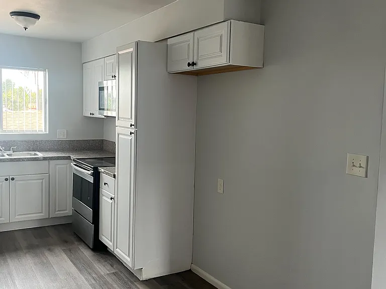 2500 & 2506 E Spaulding St — Photo 7