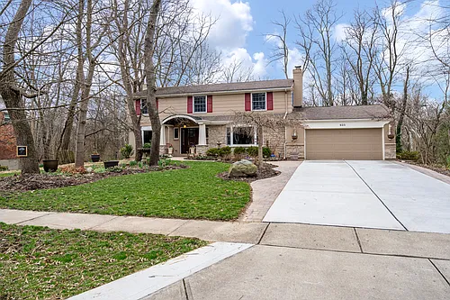 625 Hilltop Ln Photo 1