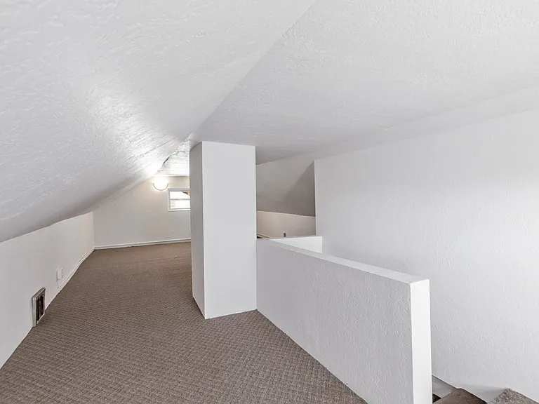 1904 Taft Ave NE — Photo 13