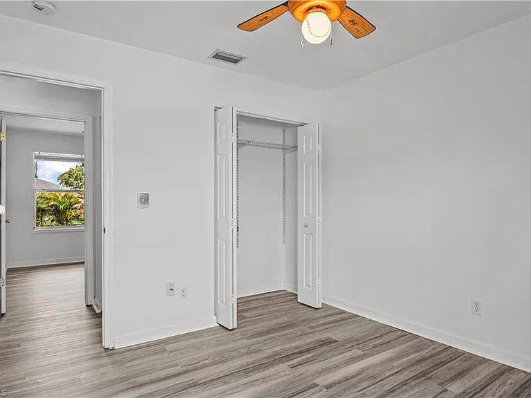 612 Santa Barbara Blvd — Photo 20