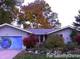 131 Timber Ln, Lindenhurst, IL 60046