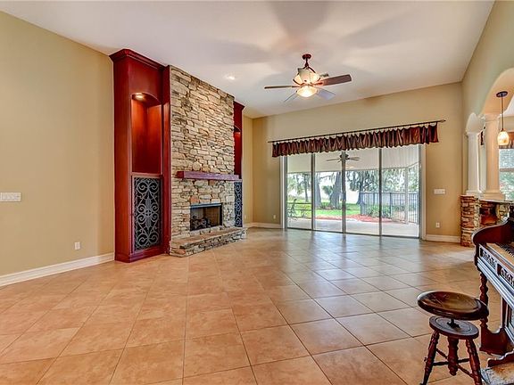 4th image of 1107 Lindley Cove Cir