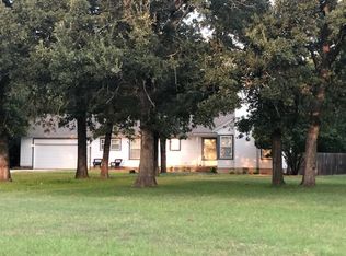 828 E Sherman Dr, Denton, TX 76209