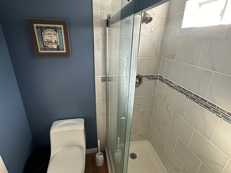133 Riverdale Dr #1 — Photo 5