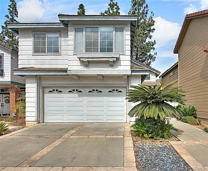 1st image of 864-1 Bramble Ln