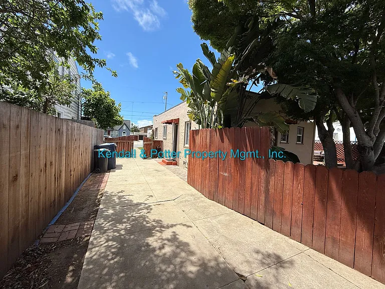 66 Roosevelt St — Photo 31
