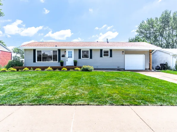 5406 N Arrow Dr, Peoria, IL 61614