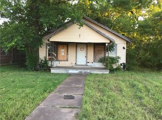 105 S Waco St, Elm Mott, TX 76640