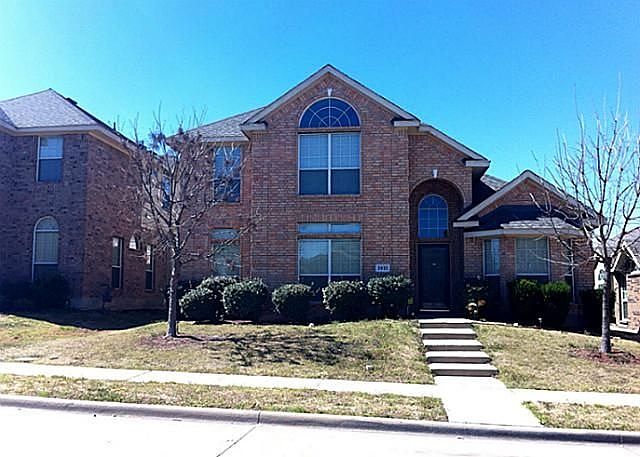 1st image of 2021 Gardenridge Dr