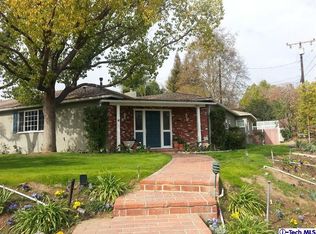 1117 Sheraton Dr, La Canada Flintridge, CA 91011