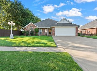 1727 Blackfoot Dr, Cleburne, TX 76033