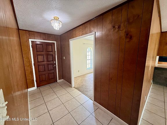 4th image of 8004 Berwick Ct