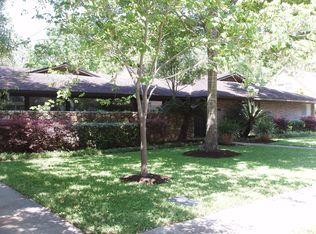 12210 Rip Van Winkle Dr, Houston, TX 77024