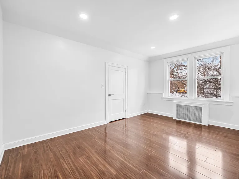 284 Macarthur Ave #2 — Photo 15