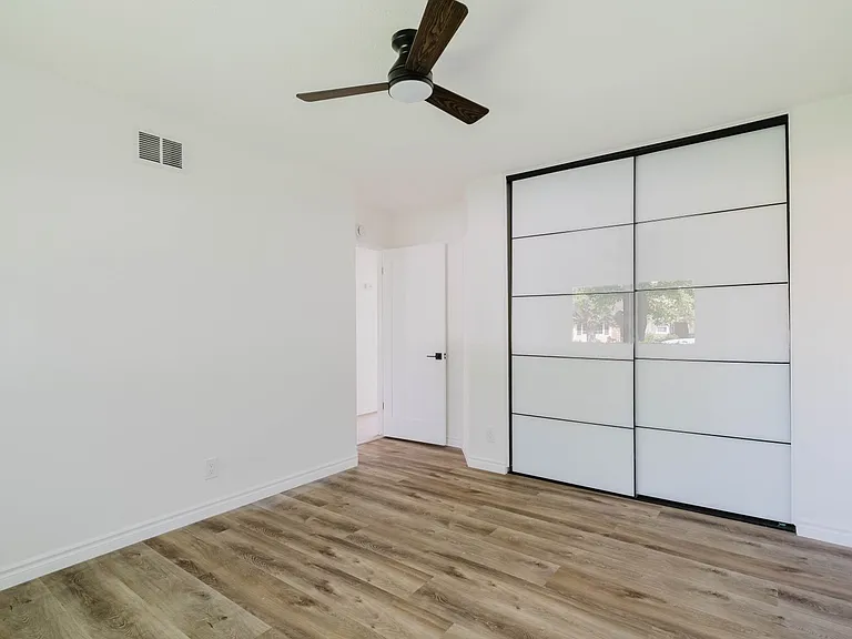 8400 Chimineas Ave — Photo 17