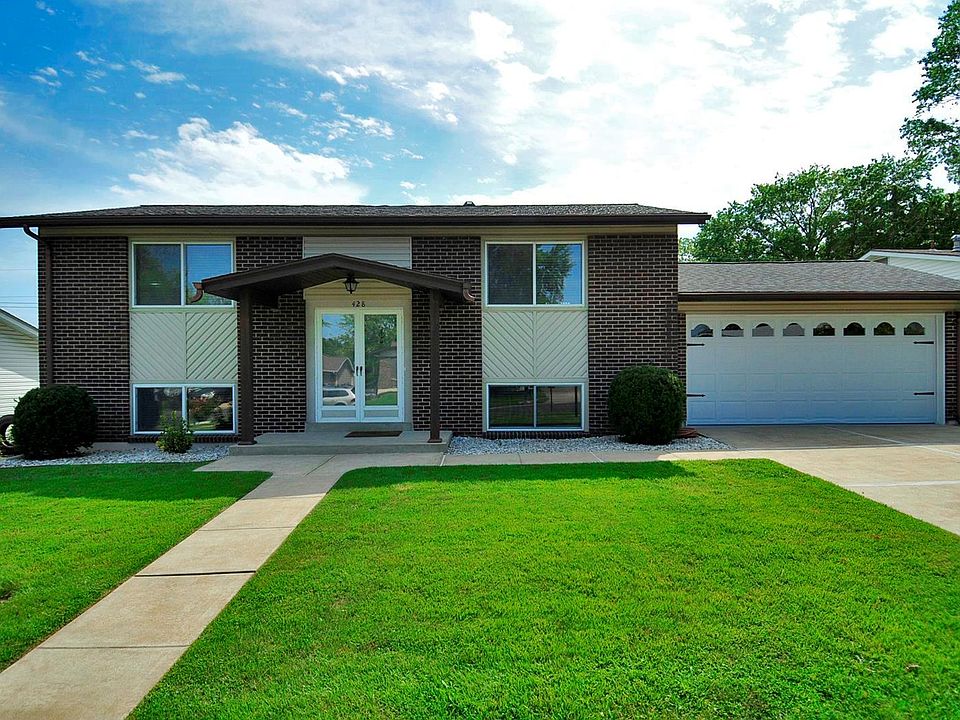 1st image of 428 Burncoate Dr
