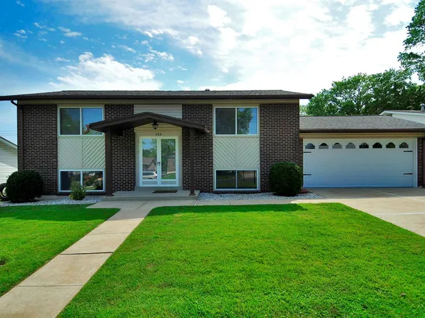 428 Burncoate Dr, Saint Louis, MO 63129
