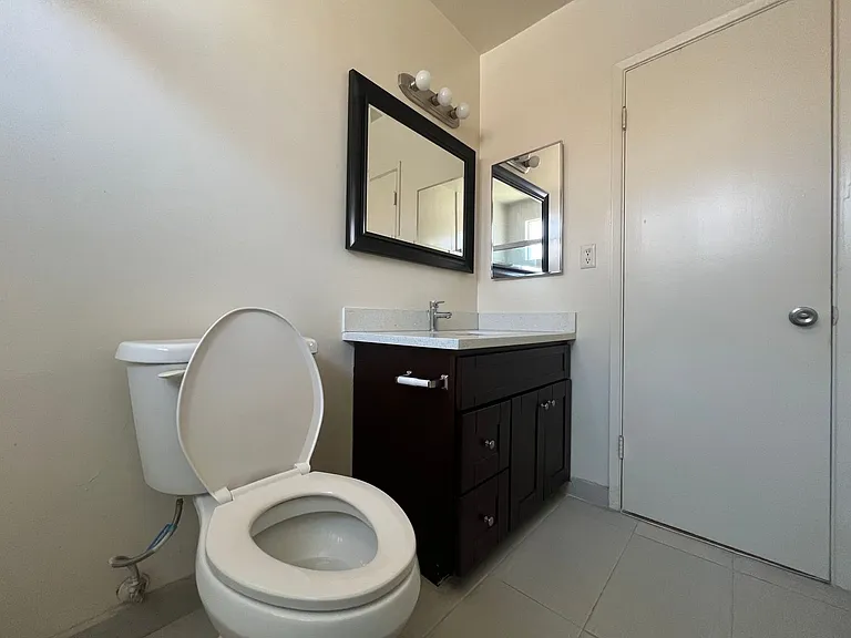 431 S Chapel Ave — Photo 11