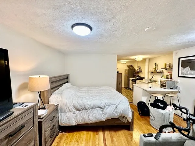 Building Photo - 44 Clark St #1