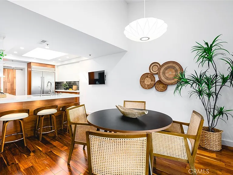 280 Cagney Ln #301 — Photo 14