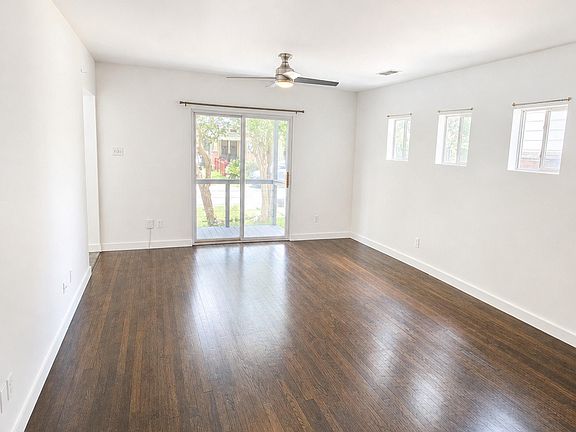 4th image of 617 E 12th 1/2 St