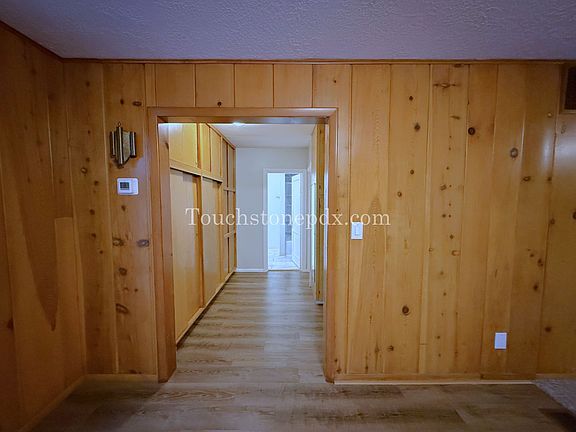 5th image of 15303 SE Lee Ave