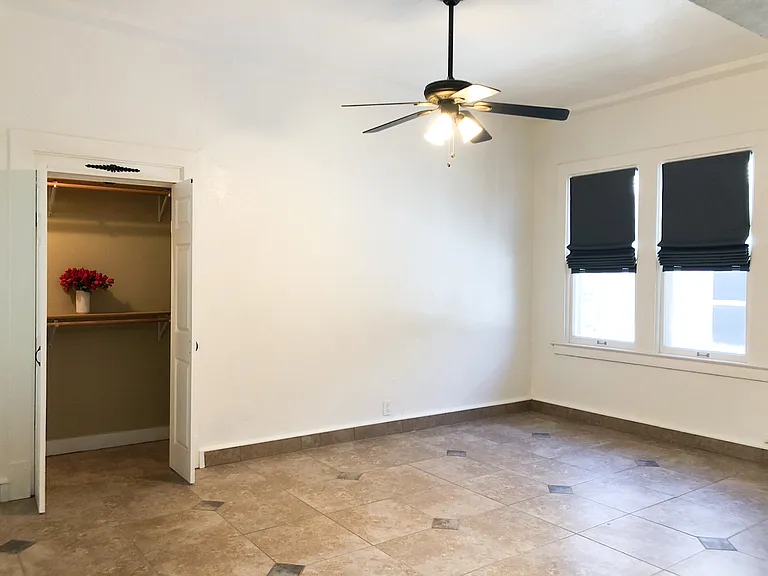 420 E Dewey Pl #208 — Photo 4