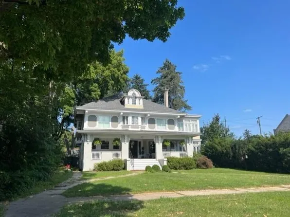 1217 Michigan Ave, La Porte, IN 46350