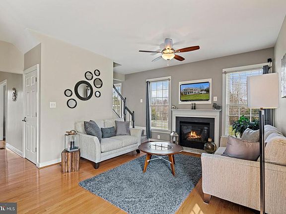 3rd image of 14080 Dutch Dr