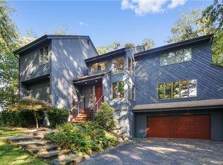 29 Roberta Dr, Cortlandt Manor, NY 10567