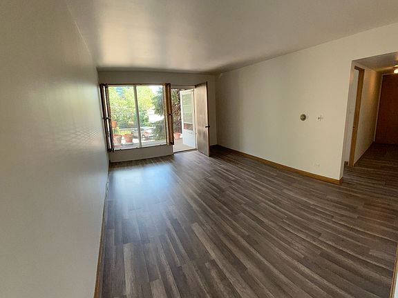 2nd image of 7446 Franklin St
