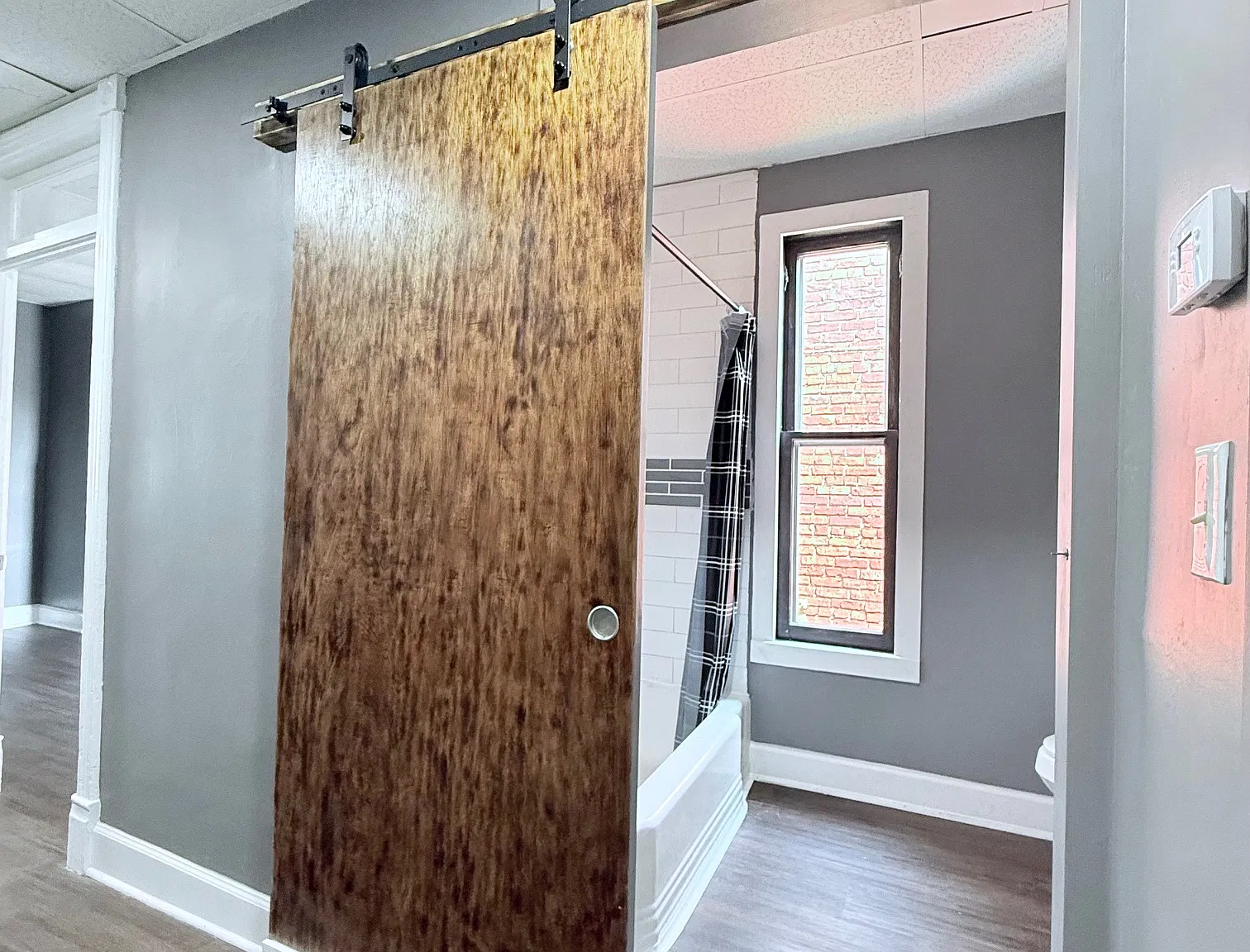 3 bed, 1200 sqft, $1,600 — Photo 4
