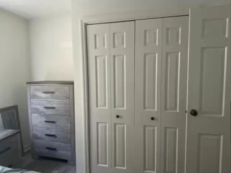 1016 E Commons Dr — Photo 13