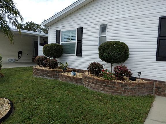 3rd image of 215 Tiger Lilly Dr
