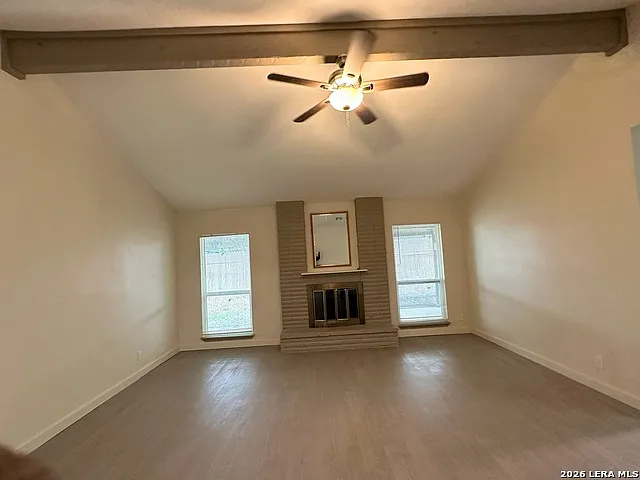 3 bed, 2.0 bath, 1382 sqft, $1,600 — Photo 3