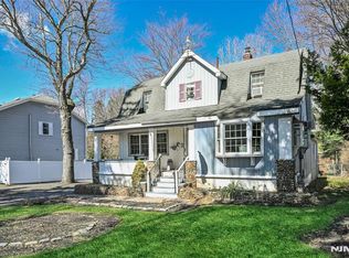 40 Morton Ave, Dumont, NJ 07628