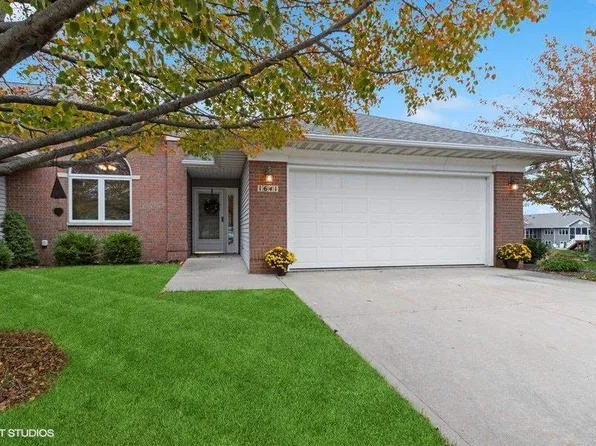 1641 Somerset Ln, Iowa City, IA 52240
