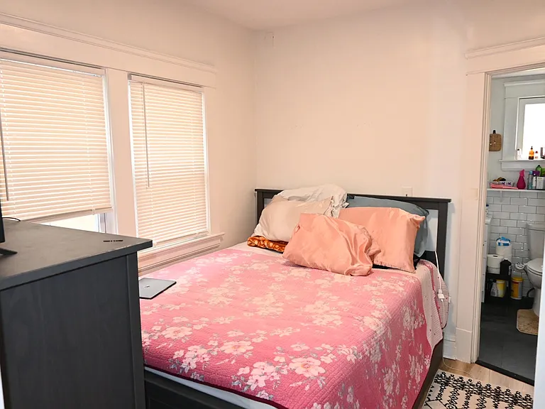 1881 W 48th St #1 — Photo 10