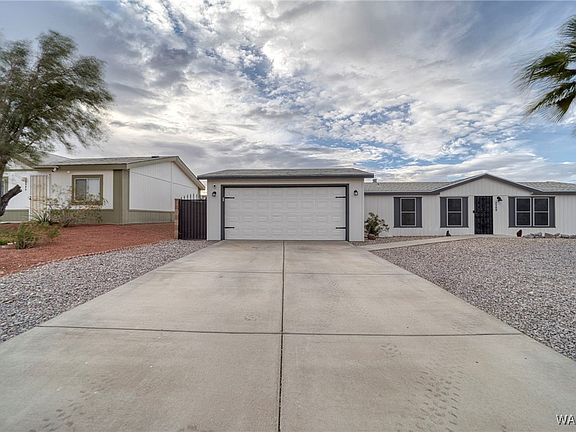 4th image of 2588 E Vicki Avenue