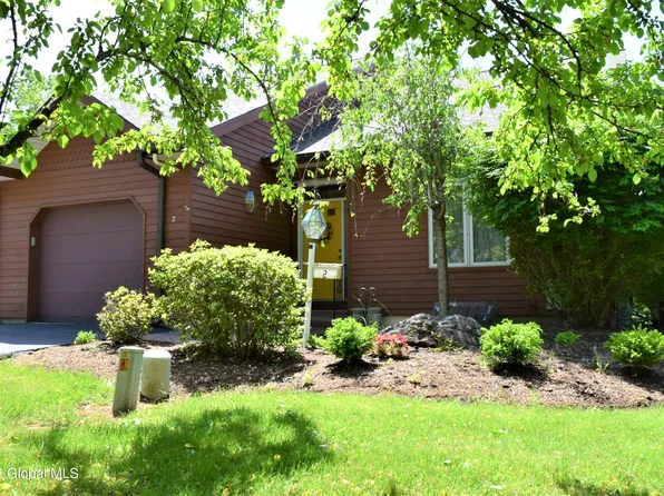 2 Lillian Lane, Troy, NY 12180