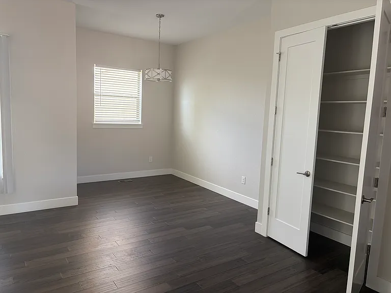 1407 Rogers Ct — Photo 11