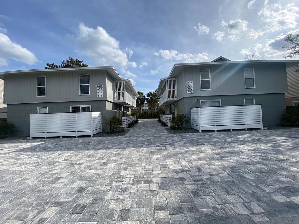 1st image of 816 2nd Ave N
