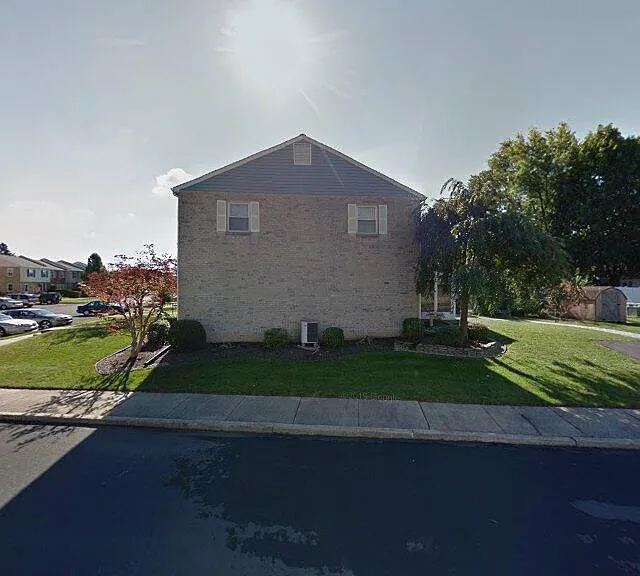 30 William Penn Dr — Photo 3