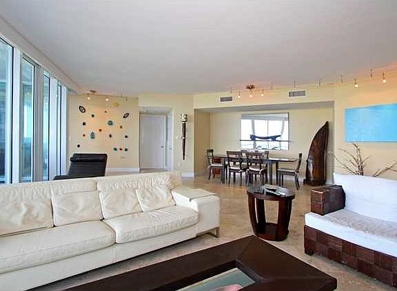 4th image of 1000 S Pointe Dr APT 1208