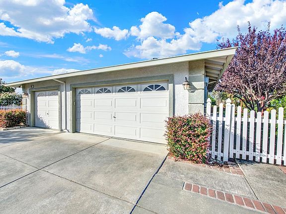 3rd image of 307 Zion Court