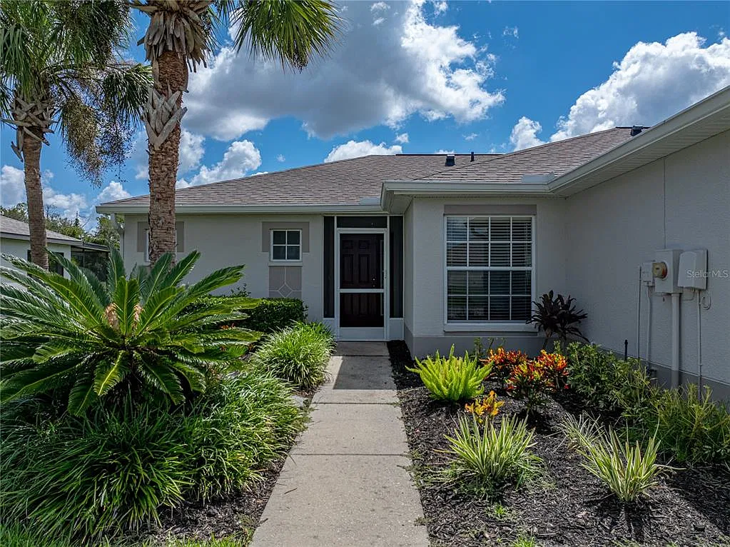 2 bed, 2.0 bath, 1271 sqft, $2,350 — Photo 4