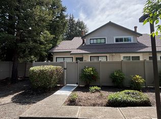 1020 Civic Center Dr, Rohnert Park, CA 94928