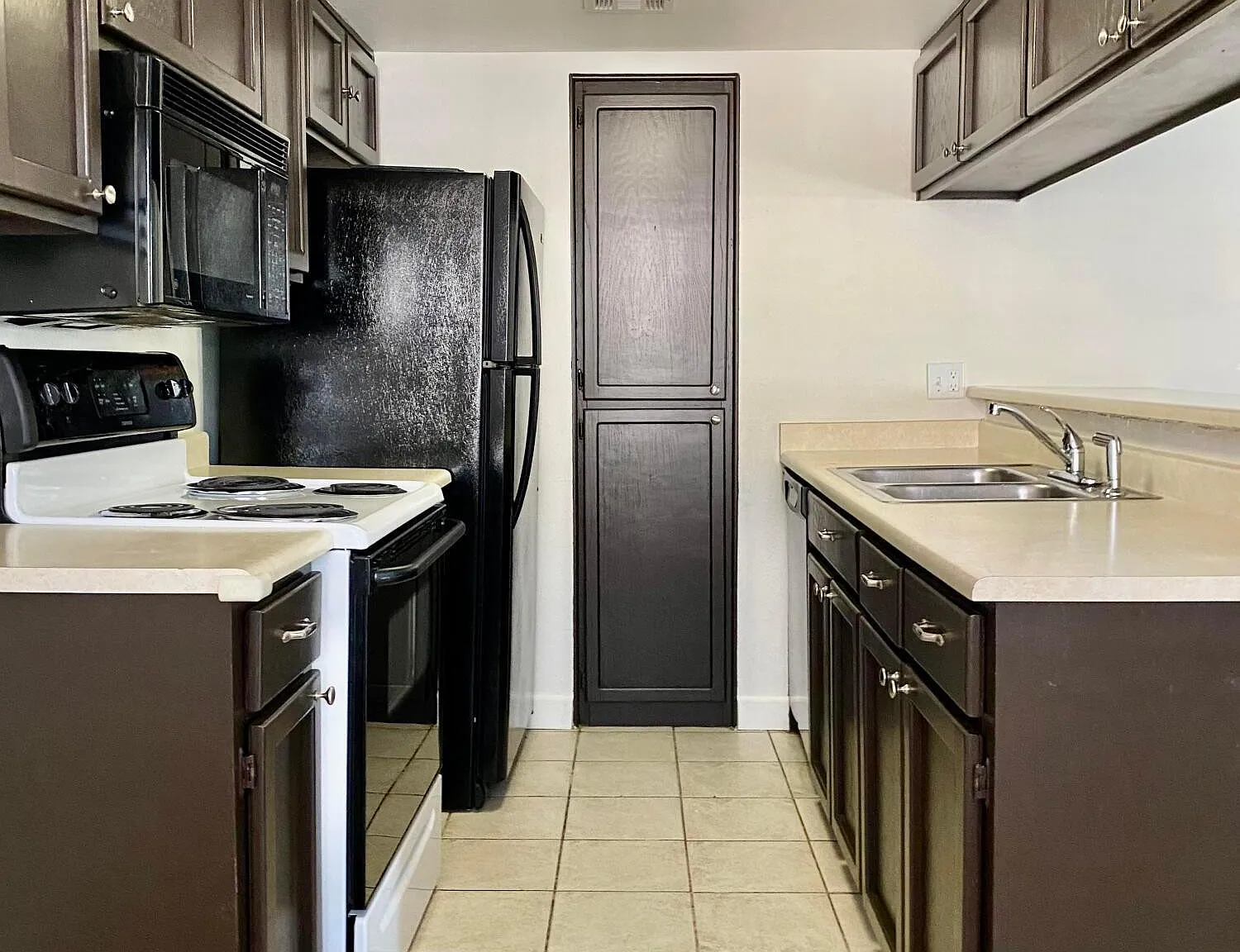 2228 E Campbell Ave — Photo 4
