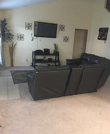 3rd image of 3701 Edgewood Ct