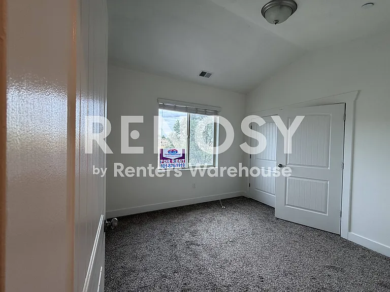147 W Spring Hill Way — Photo 13